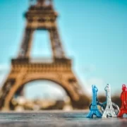 kiarash-mansouri-KaGWg7sqJV0-unsplash Эйфелевы башни