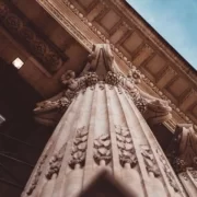 mika-baumeister-a5gVU3ViA4o-unsplash Гран-Пале