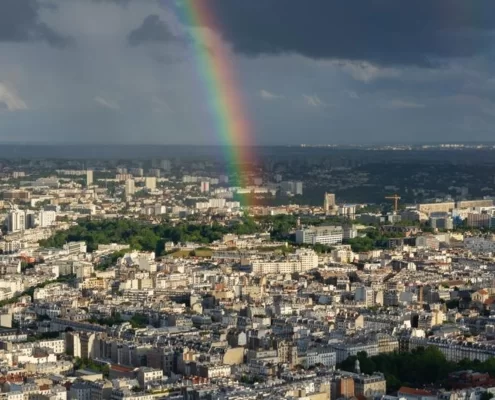 Радуга над Парижем