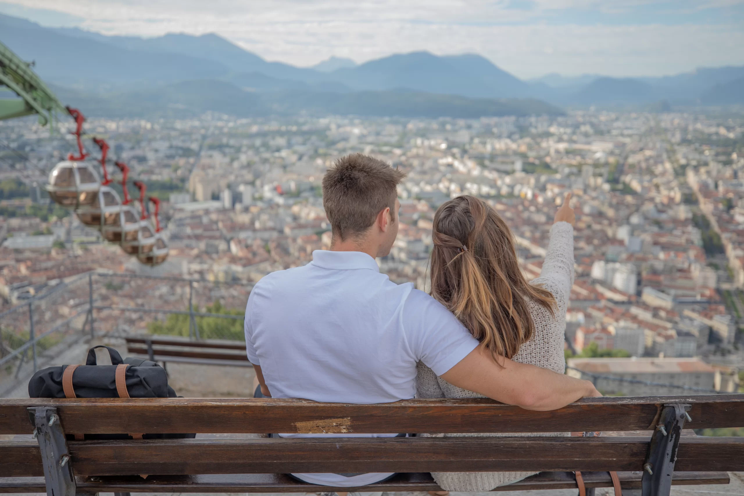 Фуникулер и вид с форта Бастилия