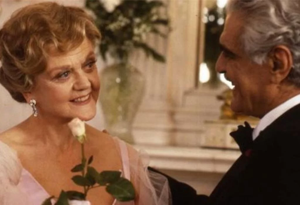 Миссис Харрис едет в Париж