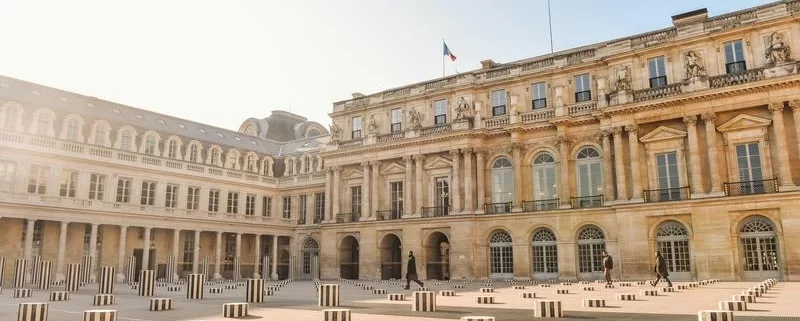 Королевский дворец Пале-Рояль в Париже