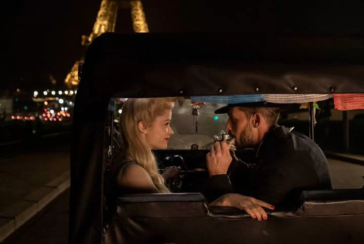 Русалка в Париже