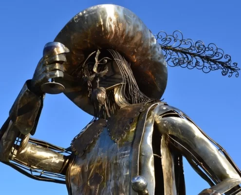 Статуя Портоса