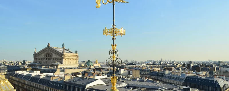 Вид на Опера Гарнье с Галереи Прентам