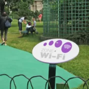 Зона бесплатного wi-fi Где найти интернет в Париже?