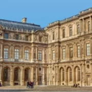 clark-van-der-beken-Azns3dVZEBQ-unsplash Лувр