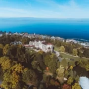 humphrey-muleba-FW0jY0WLNW4-unsplash Эвиан-ле-Бен