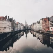 libby-penner-oCIat8vWkEk-unsplash Брюгге