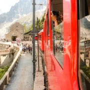 mathias-p-r-reding-gPQ6DN1JfWY-unsplash Поезд в Шамони