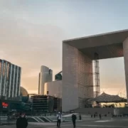 paris-6048978_1280 Большая арка Дефанс