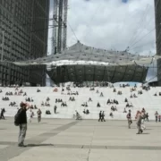paris-819236_1280 Большая арка Дефанс