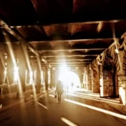 russ-widger-dHpmOL9fJCY-unsplash Под парижским мостом