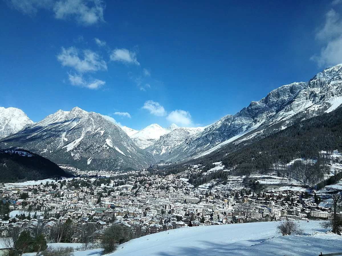 1200px-BORMIO_panoramica Бормио