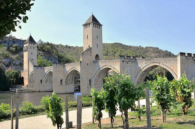 Mike McBey / Flickr / CC-BY 2.0 Каор