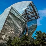 antoine-petitteville-XcOnBVtXTIw-unsplash Фондасьон Луи Виттон