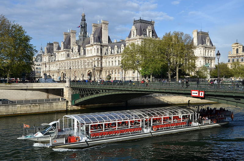 1024px-Pont_d'Arcole_et_Hotel_de_ville_de_Paris_DSC_0046 Мост Арколь перед мэрией Парижа