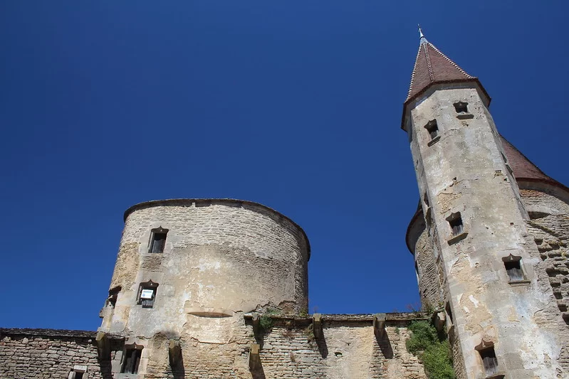 Замок Шатонёф