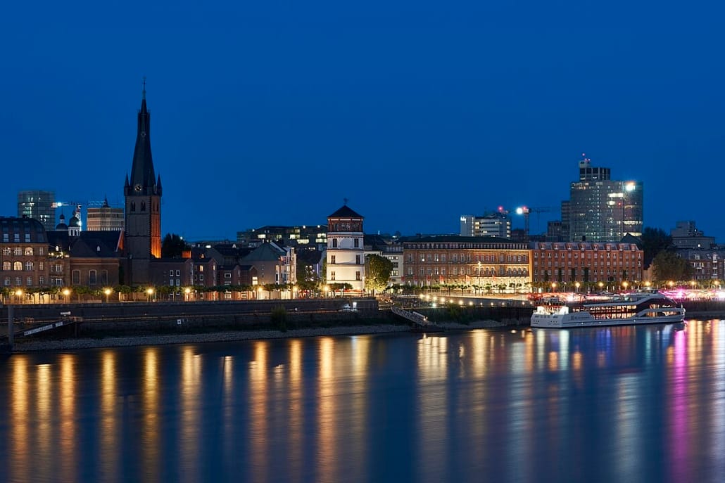 Рейнская набережная