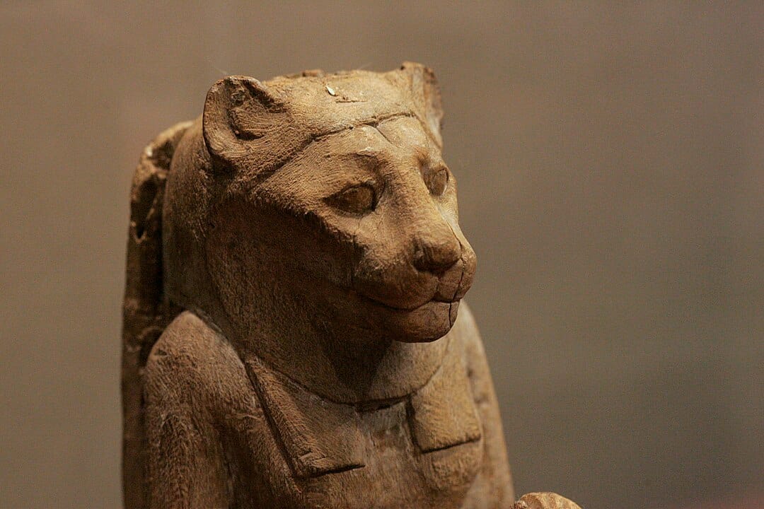 Статуя богини Сехмет