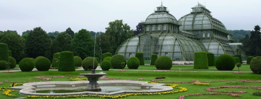 Дворец Шенбрунн и королевские сады